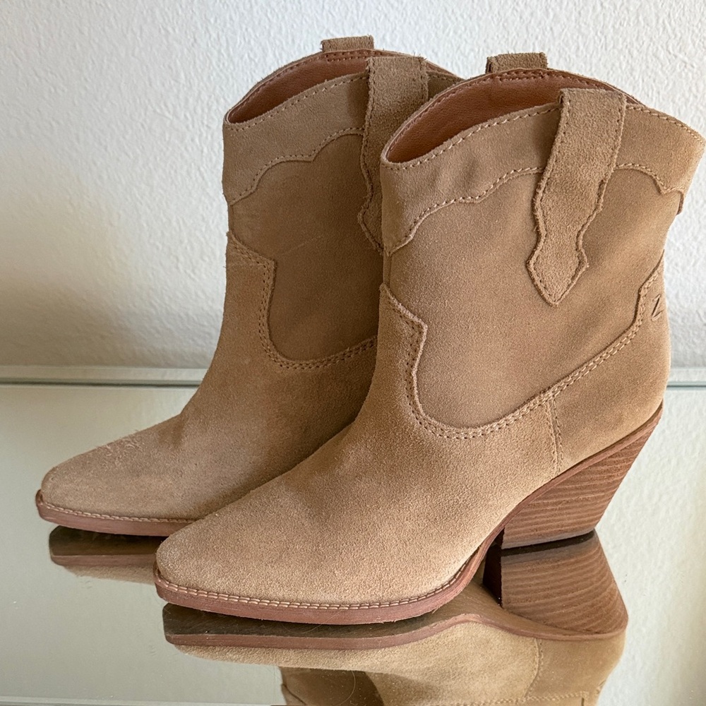 Gorg Tan Suede Ankle Boots perfect for festivals and with sundresses